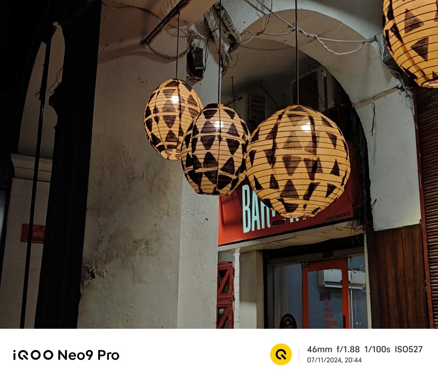 IQOO Neo 9 Pro Night Time 8