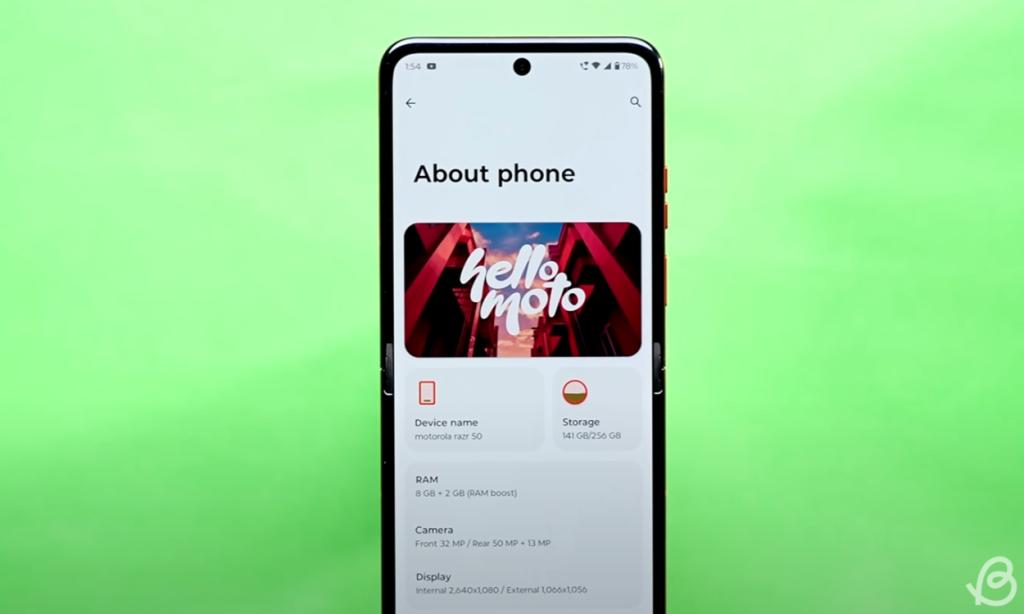 Motorola Razr 50 Hello UI page