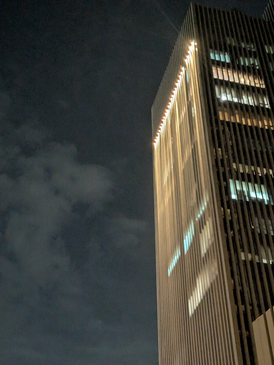 Pixel 9 Pro Fold Wide night time shot