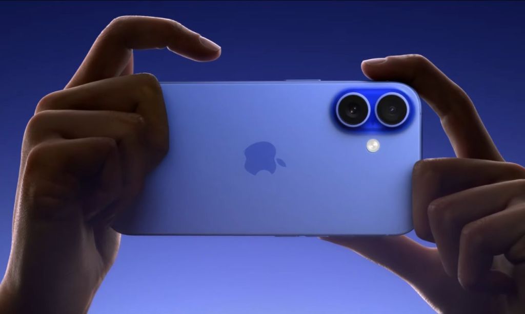 iphone 16 plus vs 16 comparison