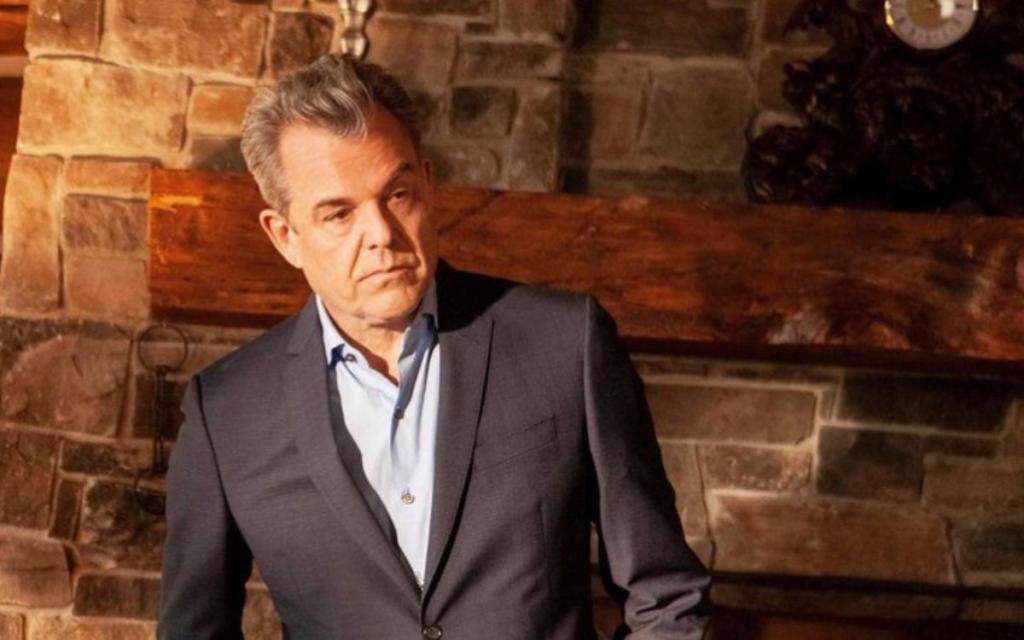 Danny Huston as Dan Jenkins