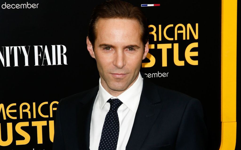 Alessandro Nivola at the American Hustle premiere  at the Ziegfeld Theatre in New York City