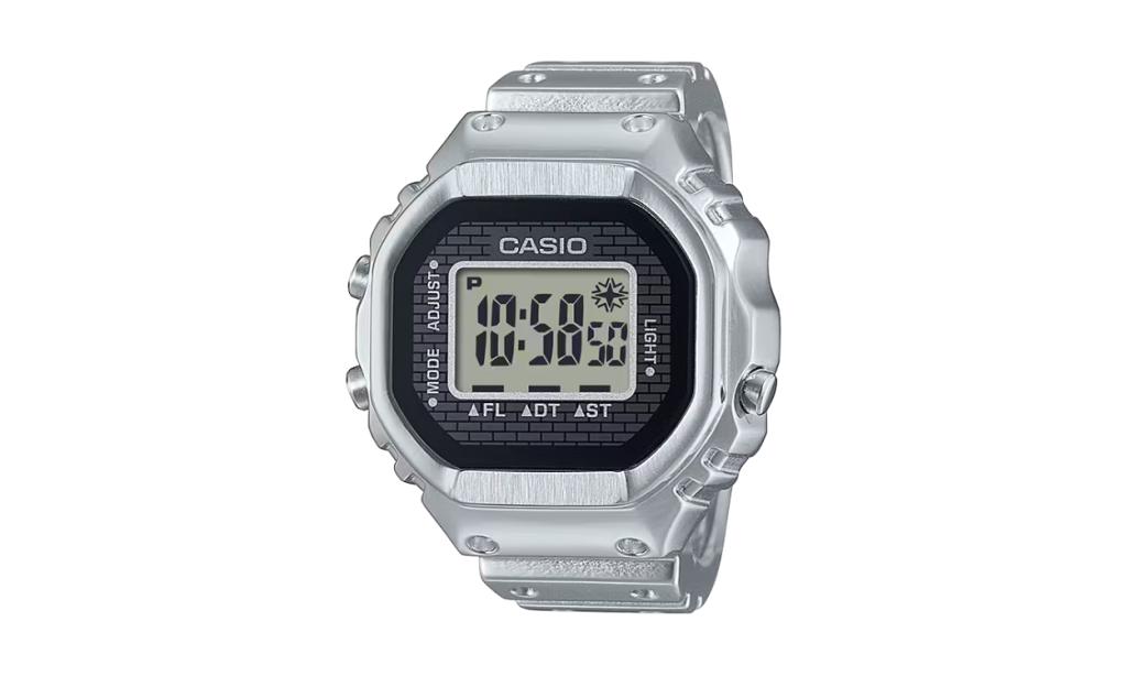 Casio CRW-001-1JR design