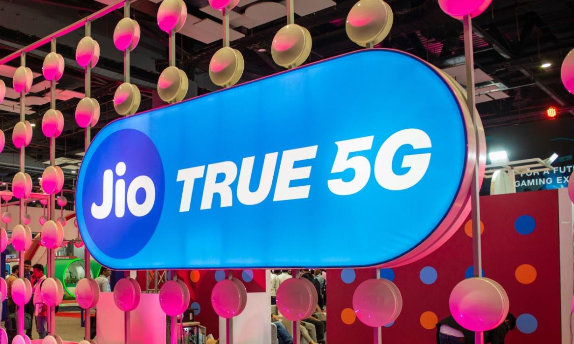 Jio True 5G lighted banner held up on a vertical grill frame