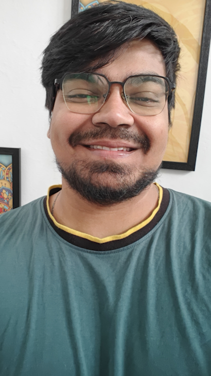 Realme GT 7 Pro selfie non-portrait