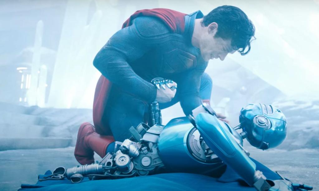 Superman crying over Kelex in the trailer