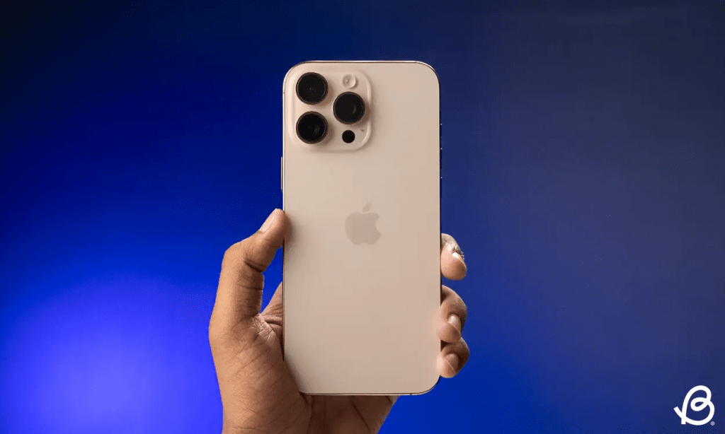 Apple to Retain Triangular Camera Layout for iPhone 17 Pro: Report