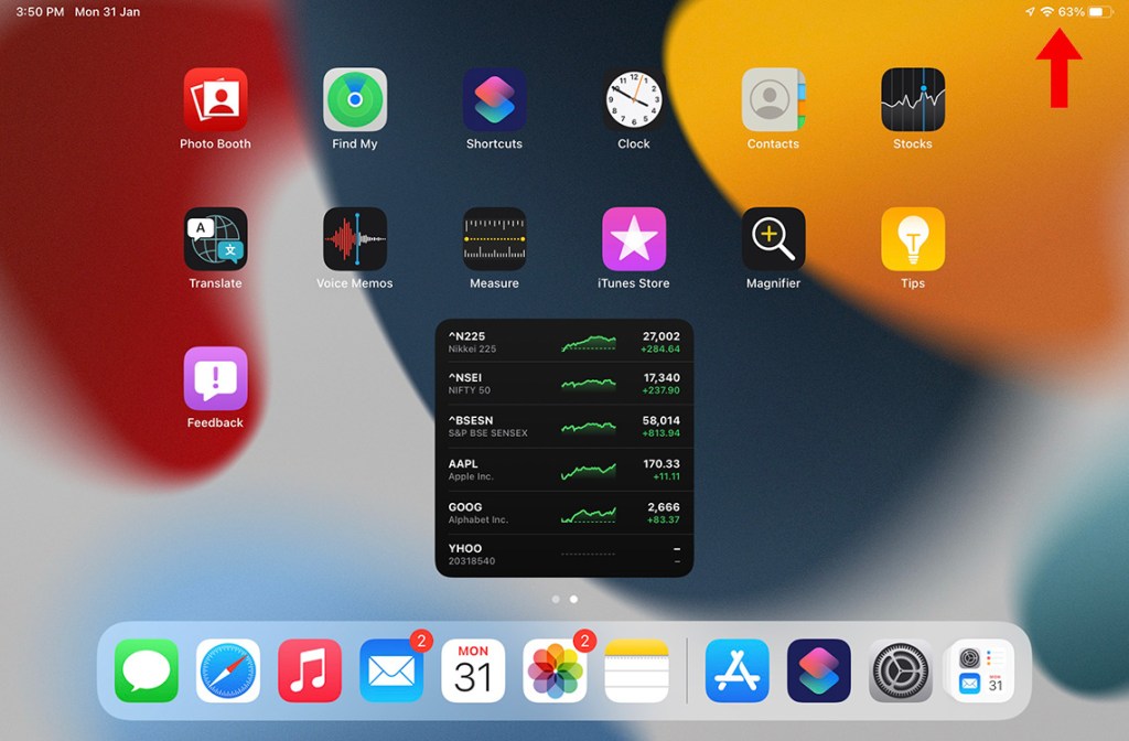 iPad home screen with an arrow pointing at the battery section in the menu bar to open Control Center with Apple Pencil